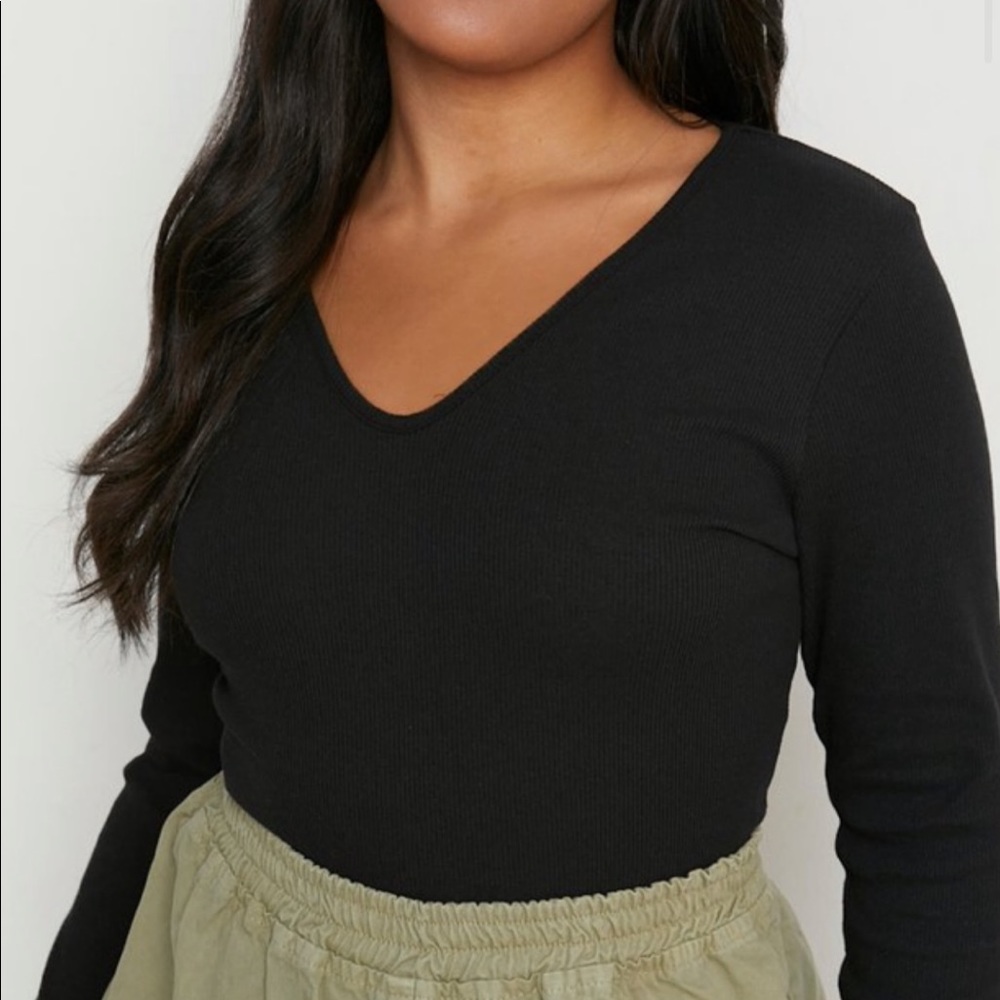 NWT Boohoo Basic Plunge Rib Bodysuit